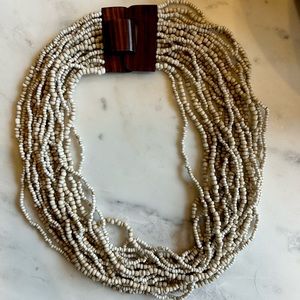 Beaded necklace beige/bone